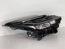 Laden Sie das Bild in den Galerie-Viewer, Frontscheinwerfer Toyota C-Hr 81110F422000 Rechts Scheinwerfer Headlight SCH9227922508gp