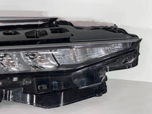 Laden Sie das Bild in den Galerie-Viewer, Frontscheinwerfer Toyota C-Hr 81110F422000 Rechts Scheinwerfer Headlight SCH9227922508gp