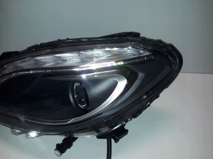 Frontscheinwerfer Mercedes-Benz W246 1304492143 Links Scheinwerfer Headlight SCH9228094662nc