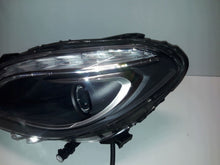 Laden Sie das Bild in den Galerie-Viewer, Frontscheinwerfer Mercedes-Benz W246 1304492143 Links Scheinwerfer Headlight SCH9228094662nc