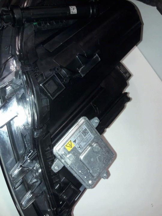 Frontscheinwerfer Mercedes-Benz W246 1304492143 Links Scheinwerfer Headlight SCH9228094662nc
