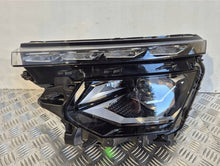 Laden Sie das Bild in den Galerie-Viewer, Frontscheinwerfer Skoda Kamiq 655941015C Links Scheinwerfer Headlight SCH9231048826bj