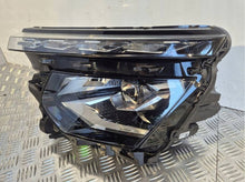 Laden Sie das Bild in den Galerie-Viewer, Frontscheinwerfer Skoda Kamiq 655941015C Links Scheinwerfer Headlight SCH9231048826bj