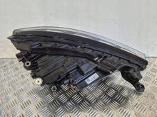 Laden Sie das Bild in den Galerie-Viewer, Frontscheinwerfer Skoda Kamiq 655941015C Links Scheinwerfer Headlight SCH9231048826bj