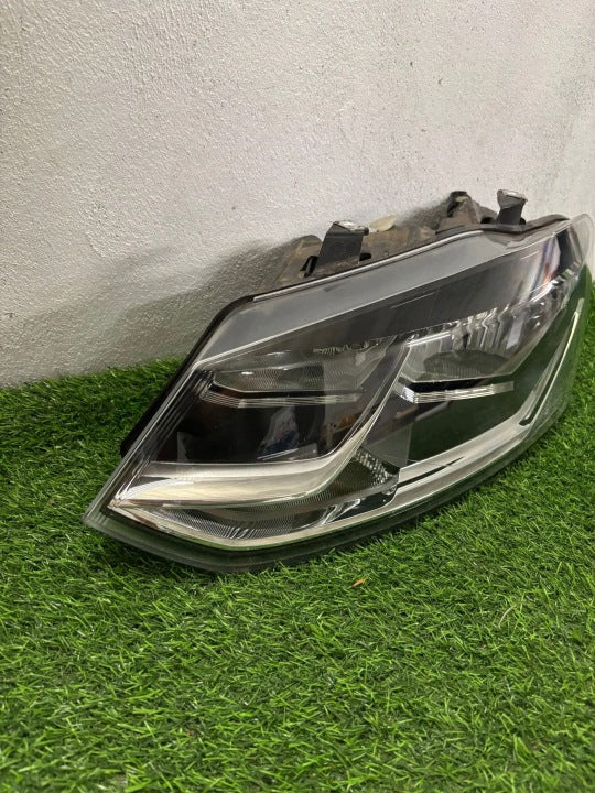 Frontscheinwerfer VW Polo 6C1941005 Links Scheinwerfer Headlight SCH9233775231ik