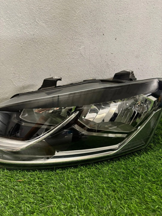 Frontscheinwerfer VW Polo 6C1941005 Links Scheinwerfer Headlight SCH9233775231ik