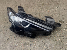 Load image into Gallery viewer, Frontscheinwerfer Mazda 3 BCJH-51030 Rechts Scheinwerfer Headlight SCH9234797450xr