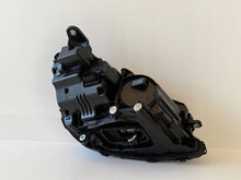 Laden Sie das Bild in den Galerie-Viewer, Frontscheinwerfer Mercedes-Benz A2139067509 Links Scheinwerfer Headlight SCH9235270690ig