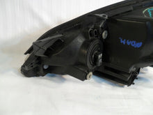 Laden Sie das Bild in den Galerie-Viewer, Frontscheinwerfer Toyota Avensis Verso A01129428 Rechts Scheinwerfer Headlight SCH9239660606ht