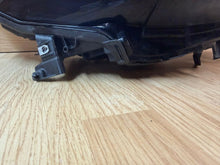 Laden Sie das Bild in den Galerie-Viewer, Frontscheinwerfer Opel Astra K 39187261 662588537 Rechts Scheinwerfer Headlight SCH9241884301gd