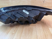 Laden Sie das Bild in den Galerie-Viewer, Frontscheinwerfer Opel Astra K 39187261 662588537 Rechts Scheinwerfer Headlight SCH9241884301gd
