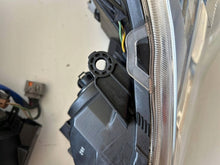 Laden Sie das Bild in den Galerie-Viewer, Frontscheinwerfer Subaru Legacy Outback MCJ23190 Ein Stück (Rechts oder Links) SCH9245141407sq