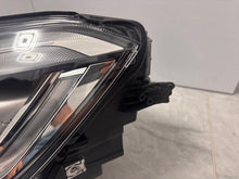Load image into Gallery viewer, Frontscheinwerfer VW Taigo 2G7941035A LED Links Scheinwerfer Headlight SCH9256358047xk