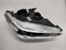 Laden Sie das Bild in den Galerie-Viewer, Frontscheinwerfer BMW X1 F48 7495004 Rechts Scheinwerfer Headlight SCH9258630277tf