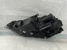 Laden Sie das Bild in den Galerie-Viewer, Frontscheinwerfer VW Polo 2G1941036B Rechts Scheinwerfer Headlight SCH9258682183zb