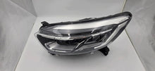 Laden Sie das Bild in den Galerie-Viewer, Frontscheinwerfer Renault Captur 260606152 LED Links Scheinwerfer Headlight SCH9263046397gh