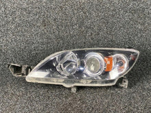 Laden Sie das Bild in den Galerie-Viewer, Frontscheinwerfer Mazda 3 Bk 216-1150L-LD-EM Links Scheinwerfer Headlight SCH9269011554zl