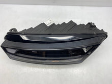 Laden Sie das Bild in den Galerie-Viewer, Frontscheinwerfer Skoda Octavia IV 5E4941015 LED Links Scheinwerfer Headlight SCH9274398002tb