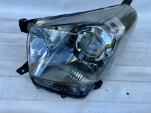 Laden Sie das Bild in den Galerie-Viewer, Frontscheinwerfer Toyota Iq 74-374-3 Links Scheinwerfer Headlight SCH9275551518ry