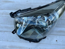 Laden Sie das Bild in den Galerie-Viewer, Frontscheinwerfer Toyota Iq 74-374-3 Links Scheinwerfer Headlight SCH9275551518ry