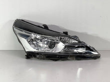 Laden Sie das Bild in den Galerie-Viewer, Frontscheinwerfer Toyota Verso 811100F161 Rechts Scheinwerfer Headlight SCH9279131115cg