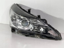 Laden Sie das Bild in den Galerie-Viewer, Frontscheinwerfer Toyota Verso 811100F161 Rechts Scheinwerfer Headlight SCH9279131115cg