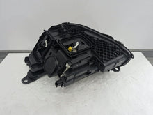 Laden Sie das Bild in den Galerie-Viewer, Frontscheinwerfer Mercedes-Benz W213 A2139069603 Rechts Scheinwerfer Headlight SCH9287074300qs