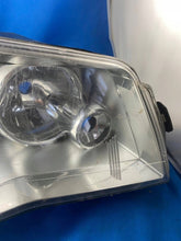 Load image into Gallery viewer, Frontscheinwerfer Dodge Grand Caravan 05113336AI Rechts Scheinwerfer Headlight SCH9293033119cq
