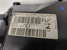 Laden Sie das Bild in den Galerie-Viewer, Frontscheinwerfer Renault Megane III 260102470R Xenon Rechts Headlight SCH9300433885ym