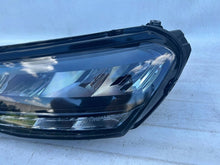 Laden Sie das Bild in den Galerie-Viewer, Frontscheinwerfer Skoda Fabia IV 6VB941015 Links Scheinwerfer Headlight SCH9307265249sq