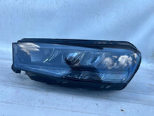 Laden Sie das Bild in den Galerie-Viewer, Frontscheinwerfer Skoda Fabia IV 6VB941015 Links Scheinwerfer Headlight SCH9307265249sq