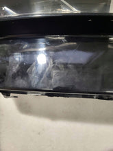Laden Sie das Bild in den Galerie-Viewer, Frontscheinwerfer Citroën I 9841272780 Ein Satz Scheinwerfer Headlight SCH9319264550ft