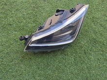 Laden Sie das Bild in den Galerie-Viewer, Frontscheinwerfer Seat Ibiza 6F1941007A Links Scheinwerfer Headlight SCH9330525806ix