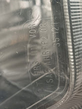 Laden Sie das Bild in den Galerie-Viewer, Frontscheinwerfer Toyota 35-127 Links Scheinwerfer Headlight SCH9333839931df