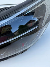 Laden Sie das Bild in den Galerie-Viewer, Frontscheinwerfer Hyundai I30 92101G4600 Ein Stück (Rechts oder Links) Headlight SCH9335712701sq