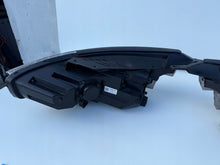 Laden Sie das Bild in den Galerie-Viewer, Frontscheinwerfer Hyundai I30 92101G4600 Ein Stück (Rechts oder Links) Headlight SCH9335712701sq