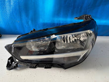 Laden Sie das Bild in den Galerie-Viewer, Frontscheinwerfer Opel Corsa F 9829465580 Links Scheinwerfer Headlight SCH9335742185cf