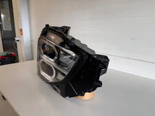 Laden Sie das Bild in den Galerie-Viewer, Frontscheinwerfer Mitsubishi Eclipse Cross I 10067131 Rechts Headlight SCH9342055830og