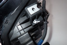 Laden Sie das Bild in den Galerie-Viewer, Frontscheinwerfer Mazda 3 BCJH-51040 Links Scheinwerfer Headlight SCH9343422620be