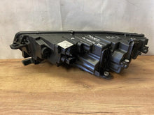 Laden Sie das Bild in den Galerie-Viewer, Frontscheinwerfer Skoda Octavia IV 5E8941016 Rechts Scheinwerfer Headlight SCH9355420904fj