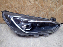 Laden Sie das Bild in den Galerie-Viewer, Frontscheinwerfer Ford Focus JX7B-13E016-CF Full LED Rechts Headlight SCH9356053496em