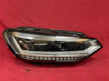 Laden Sie das Bild in den Galerie-Viewer, Frontscheinwerfer VW Touran 5TB941082A LED Rechts Scheinwerfer Headlight SCH9356267379ja