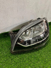 Laden Sie das Bild in den Galerie-Viewer, Frontscheinwerfer Skoda Citigo 1ST941005 1EL01264301 Links Headlight SCH9357368829pz