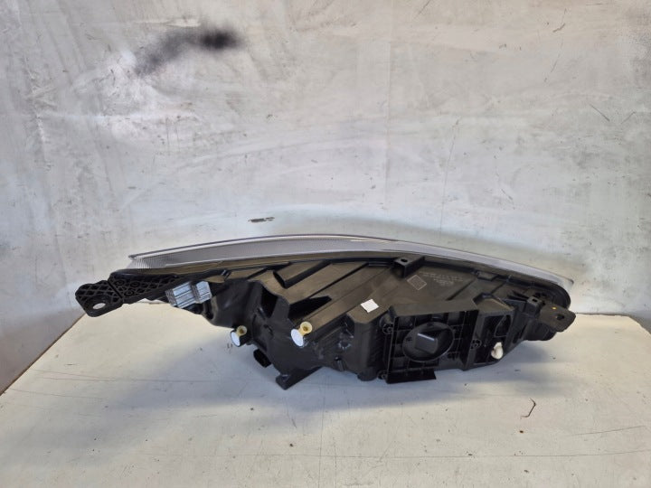 Frontscheinwerfer Ford Focus NX7B13E015CD Links Scheinwerfer Headlight SCH9361384038rt