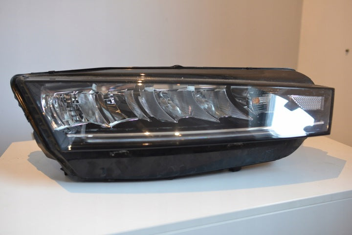 Frontscheinwerfer Skoda Octavia I LE18A6418 5E4941016 Rechts Headlight SCH9365620874wt