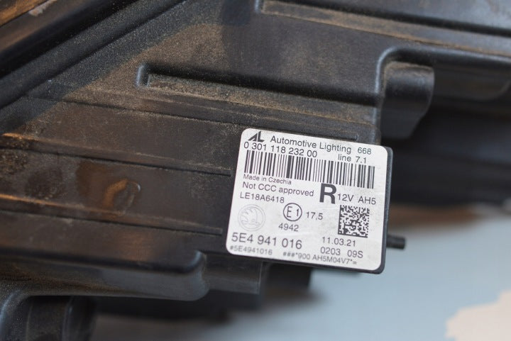 Frontscheinwerfer Skoda Octavia I LE18A6418 5E4941016 Rechts Headlight SCH9365620874wt