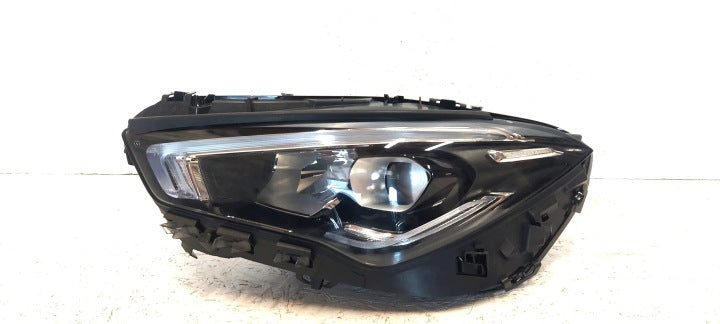 Frontscheinwerfer Mercedes-Benz Cla X118 A1189062500 LED Links Headlight SCH9366184566no
