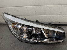 Laden Sie das Bild in den Galerie-Viewer, Frontscheinwerfer Kia Ceed 92102A2220J Rechts Scheinwerfer Headlight SCH9380331088dl