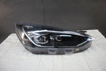 Load image into Gallery viewer, Frontscheinwerfer Ford Focus JX7B-13W016-AJ Rechts Scheinwerfer Headlight SCH9381523691fq