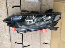 Laden Sie das Bild in den Galerie-Viewer, Frontscheinwerfer Mitsubishi Outlander III 4BX15830C8 Links Headlight SCH9382281012eb